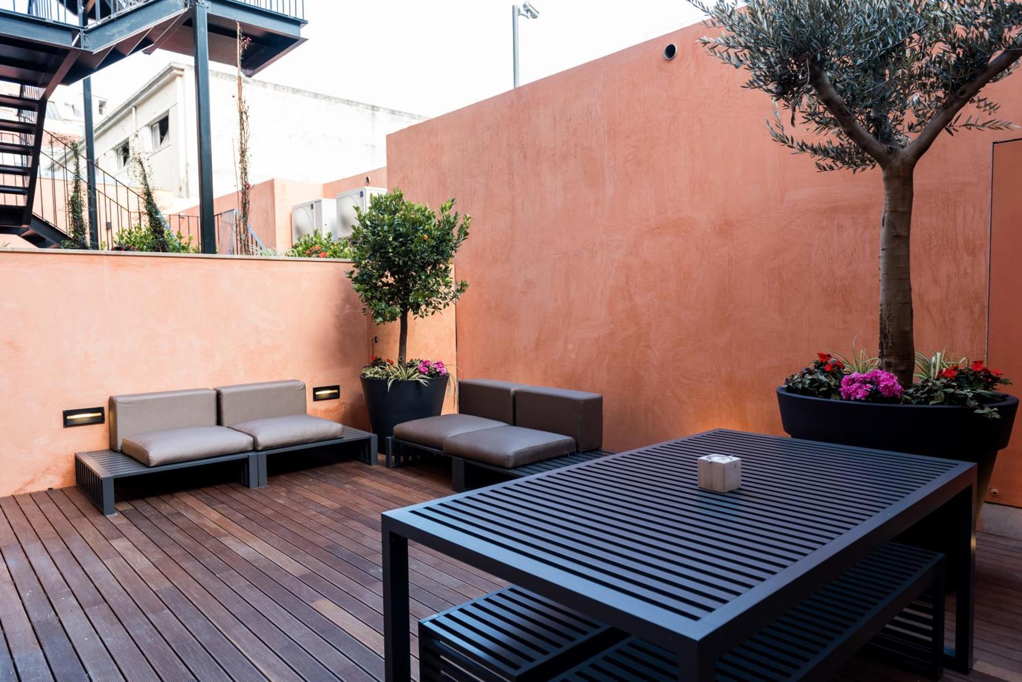Flora Chiado Apartments Lisbon Exterior photo